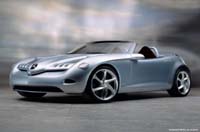 prototipo mercedes gris con el techo descapotable